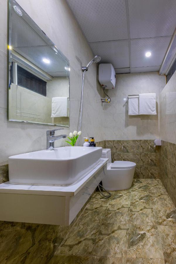 Cat Ba Hongkong Hotel Dong Khe Sau Экстерьер фото